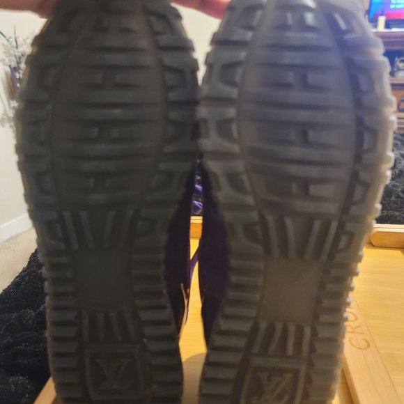 Rare find, Louis Vuitton well cared for, looks brand new. - Picture 3 of 6